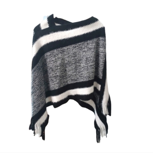 Kgh Sweaters - Black & White or Blue & White Poncho /Sweater